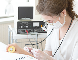 美容電気脱毛 Body & Facial 02